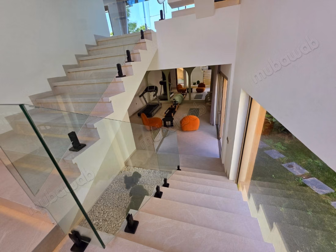 Villa de Prestige à Vendre – Route d’Amezmiz