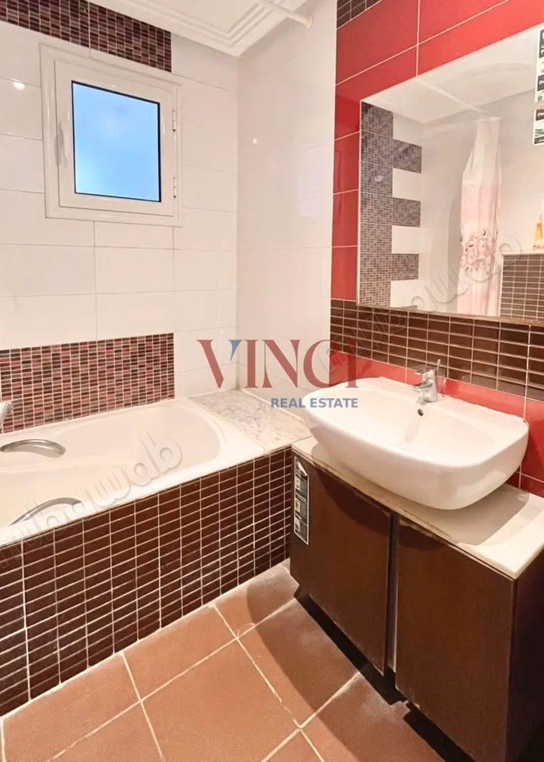 À Vendre un appartement en S1 aux Berges du Lac 2
