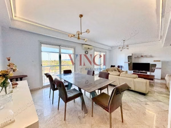 À vendre un appartement en S3 aux Berges du Lac 2
