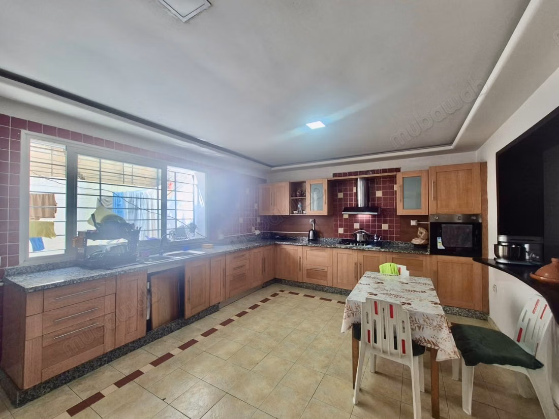 Villa Vide avec Piscine 
Ain Diab Extension