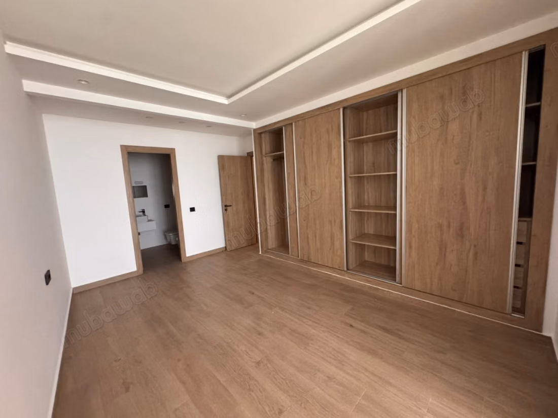 Spacieux appartement à iberia