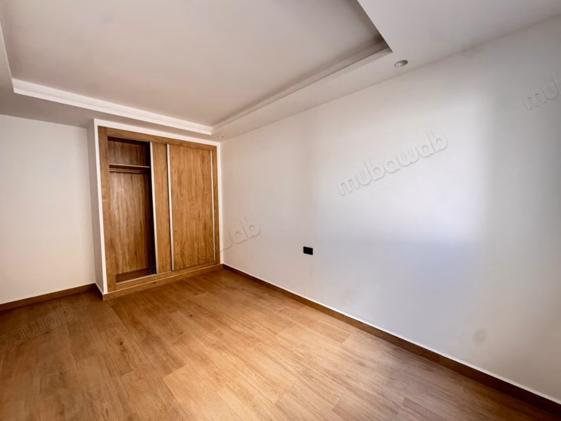 Spacieux appartement à iberia