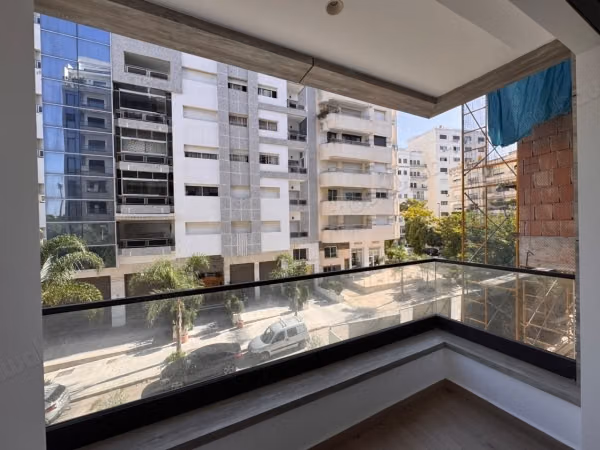 Spacieux appartement à iberia