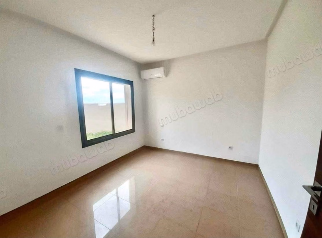À vendre s3 au rez de chaussée a ennasr 2