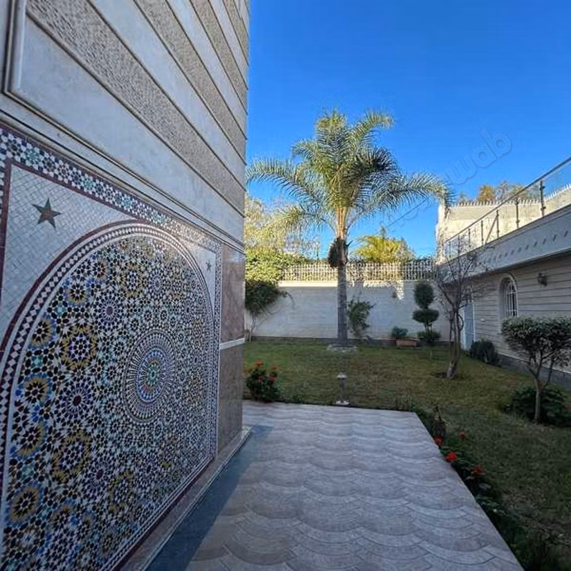 Villa à Vendre de 830.0 m² à Casablanca, Polo Maarif