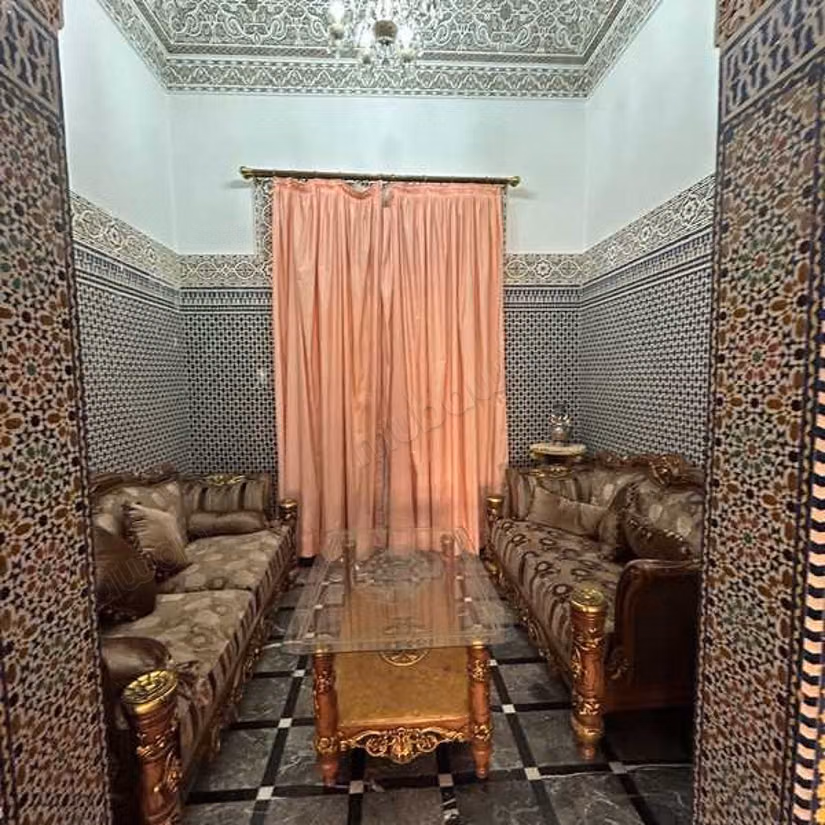 Villa à Vendre de 830.0 m² à Casablanca, Polo Maarif