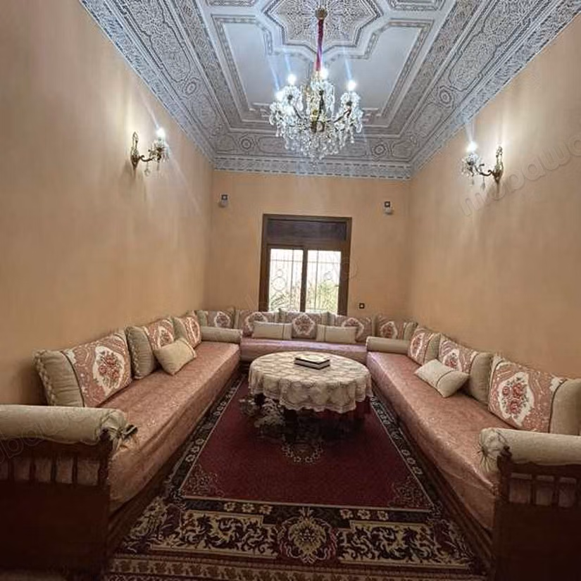 Villa à Vendre de 830.0 m² à Casablanca, Polo Maarif