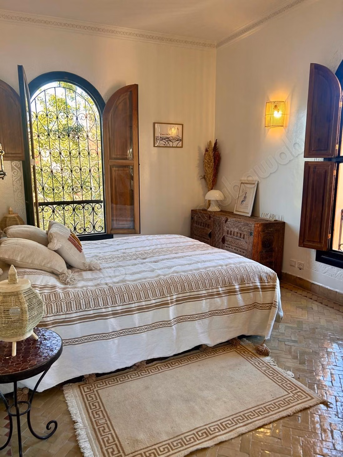Titre: Villa avec Rooftop à Palmeraie – 5 Chambres, Piscine & Terrain en Jouissance