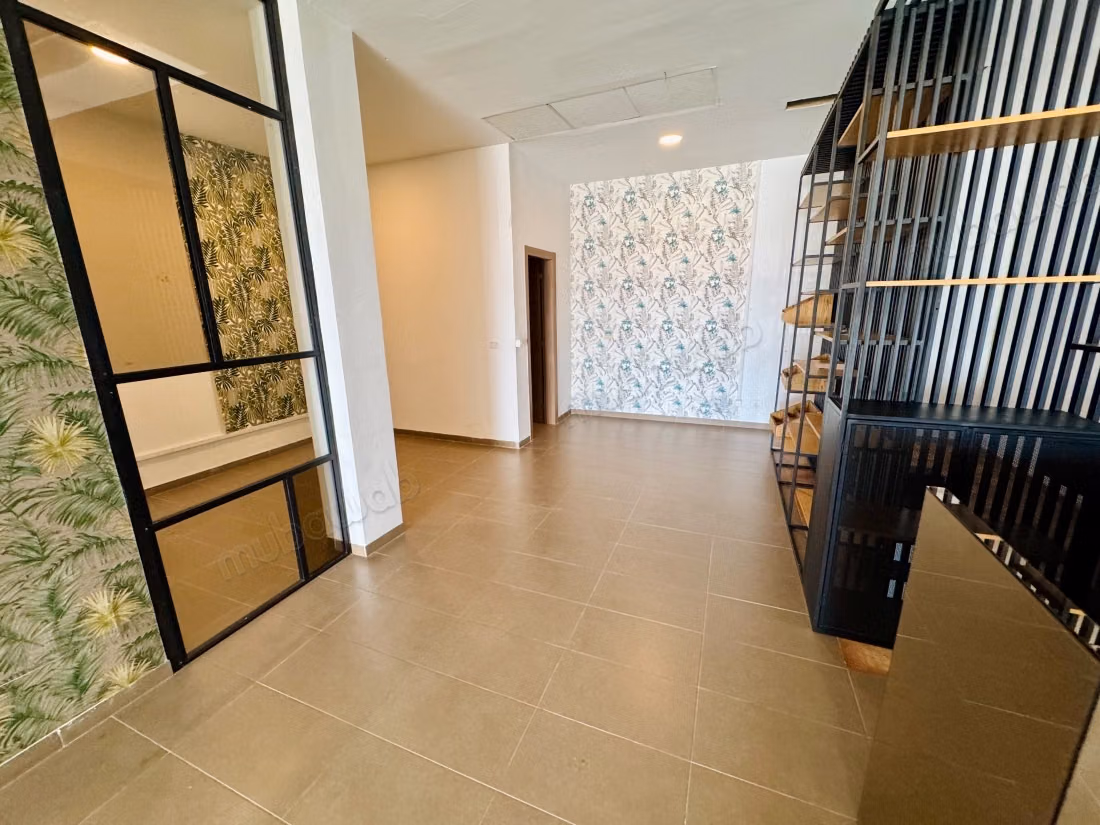 For rent commercial space in La Marsa