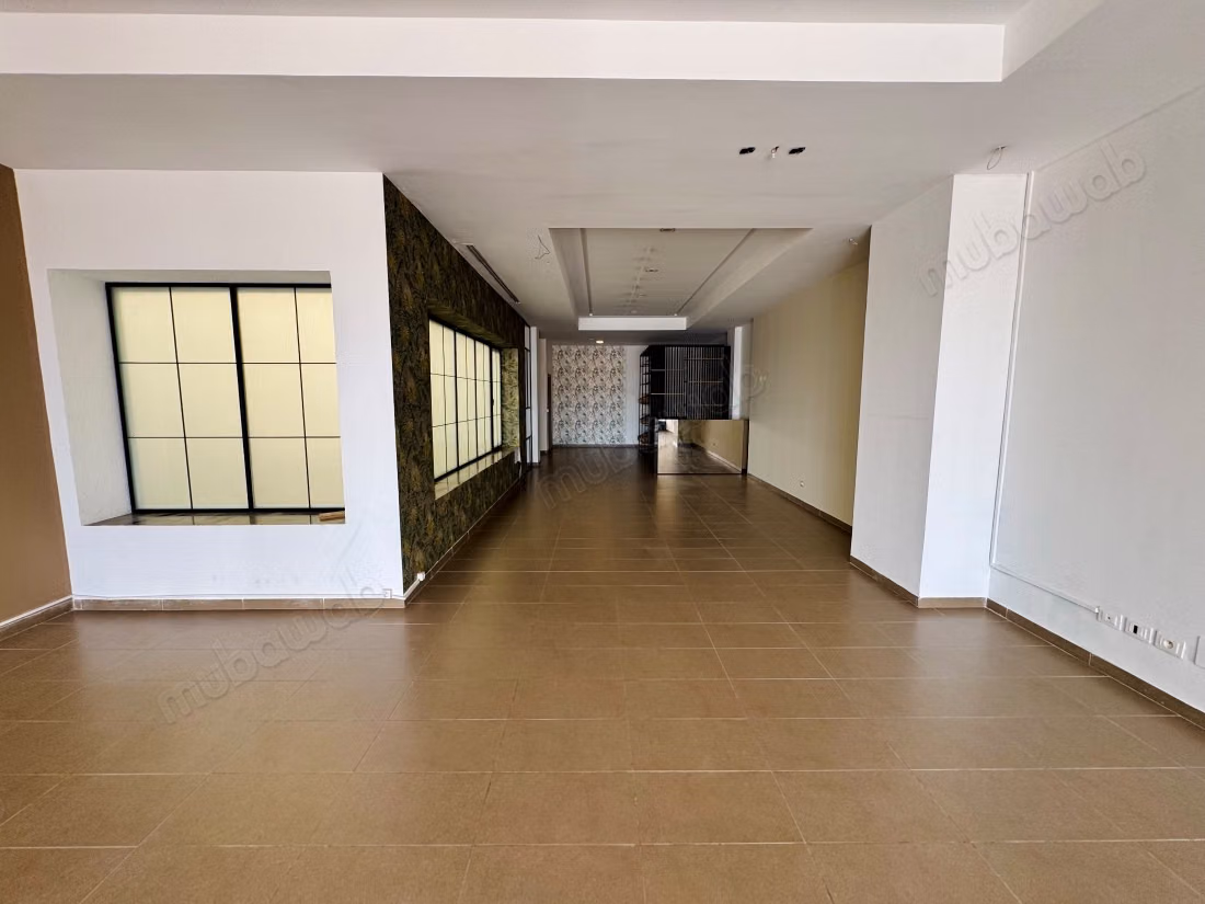 For rent commercial space in La Marsa