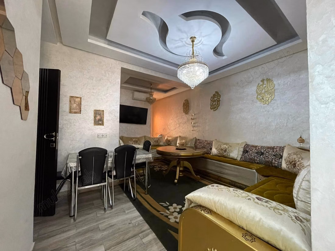 Appartement meublé à louer situé à Izdihar
