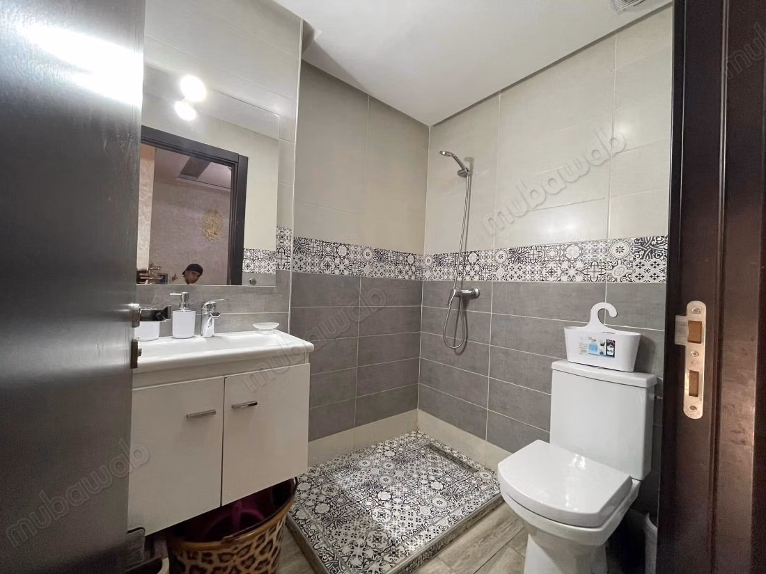 Appartement meublé à louer situé à Izdihar
