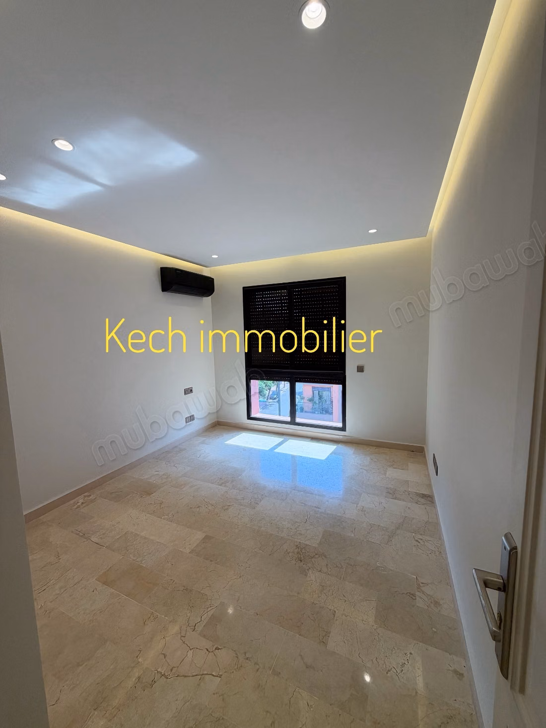 Joli appartement 3 chambres vide Neuf Gueliz