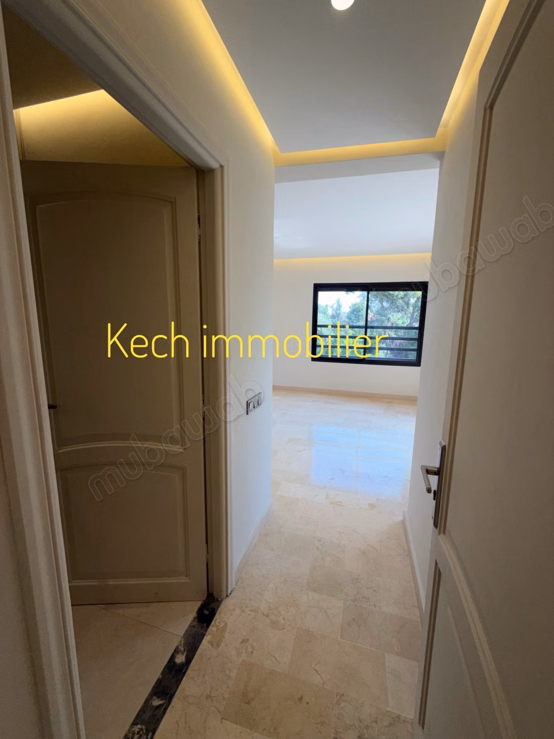 Joli appartement 3 chambres vide Neuf Gueliz