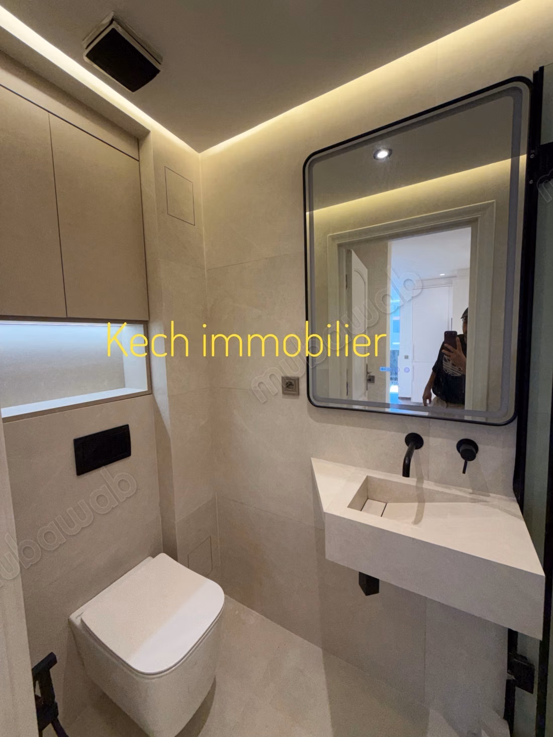 Joli appartement 3 chambres vide Neuf Gueliz