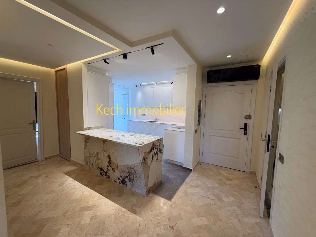 Joli appartement 3 chambres vide Neuf Gueliz