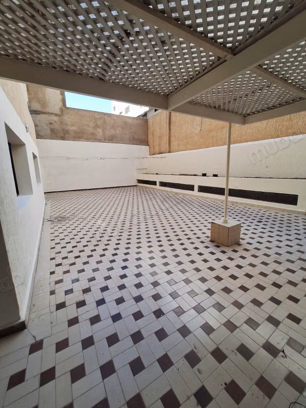 Agdal Appart propre avec Cour