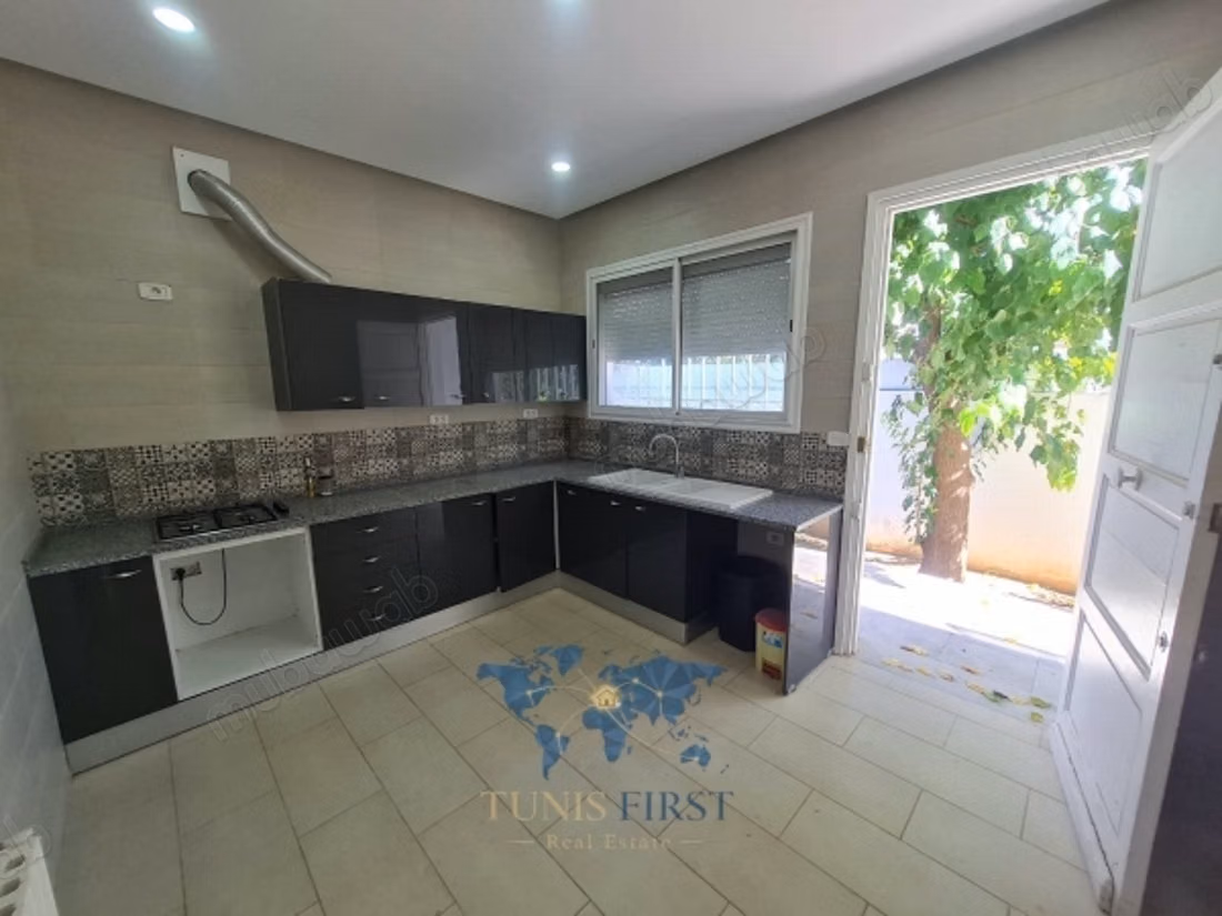 À Louer Rez de chaussée de villa S4 à Mutuelle Vil