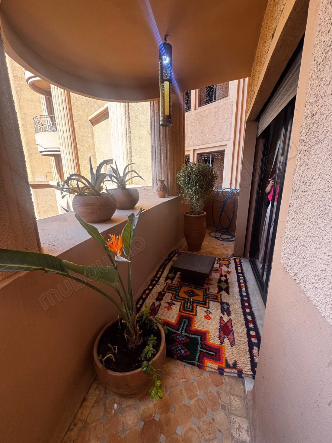 Superbe appartement à vendre à Hivernage. Surface totale 200 m². Piscine et air conditionné