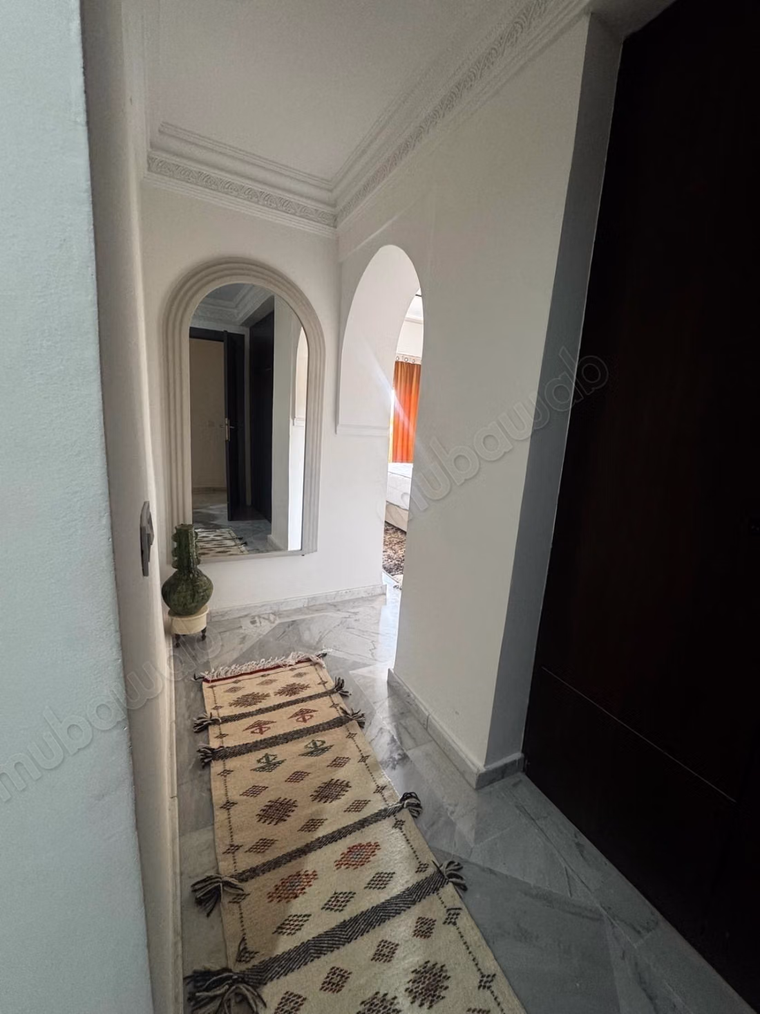 Superbe appartement à vendre à Hivernage. Surface totale 200 m². Piscine et air conditionné