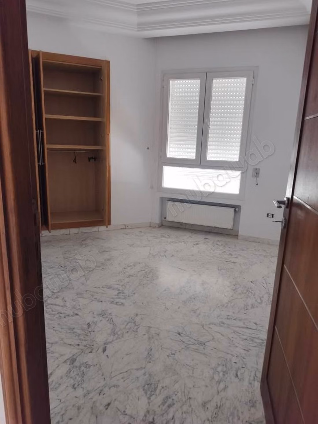 Appartamento in affitto a El Menzah 7. Superficie di 150 m²