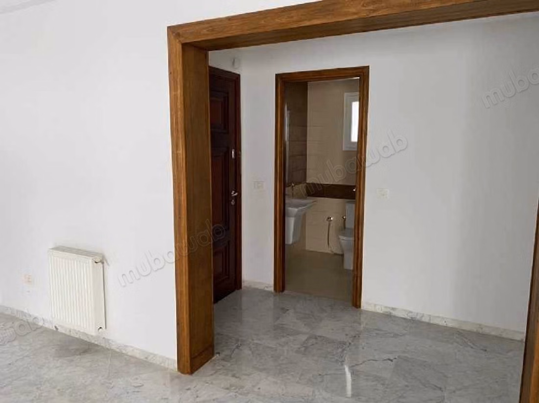 Appartamento in affitto a El Menzah 7. Superficie di 150 m²