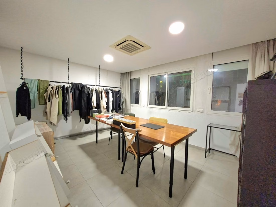 Plateau de bureaux à louer racine