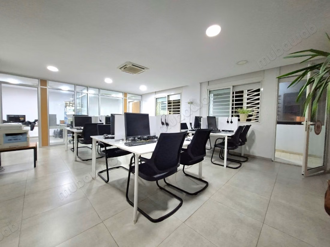Plateau de bureaux à louer racine