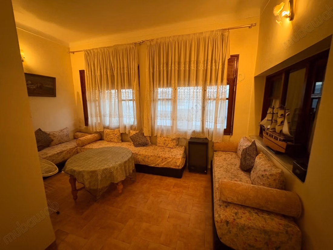 Somptueuse villa à vendre à Riyad. 4 chambres agréables. Parking