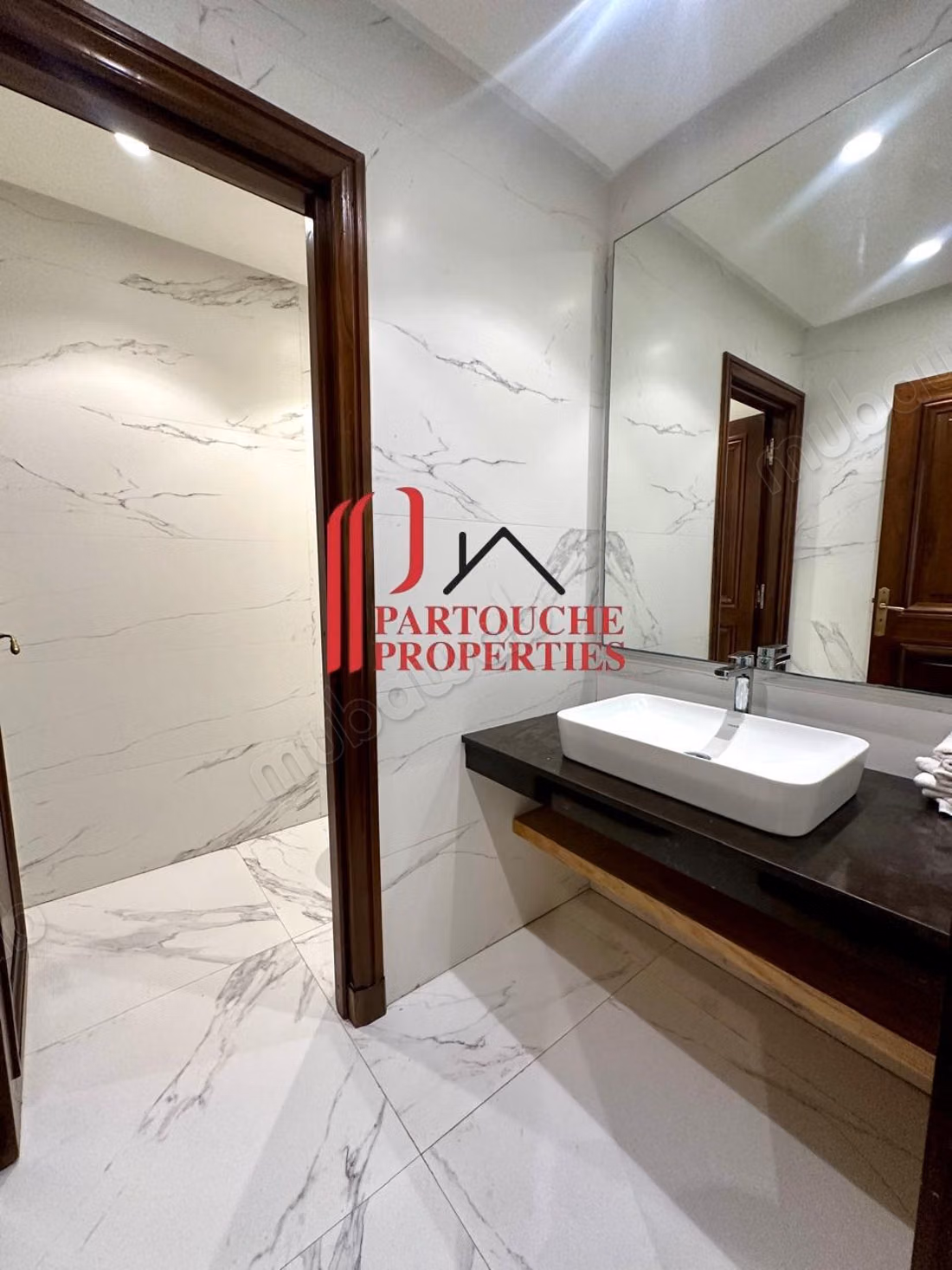 3 camere da letto con stanza personale. Arredato 220m² Gauthier terrazza