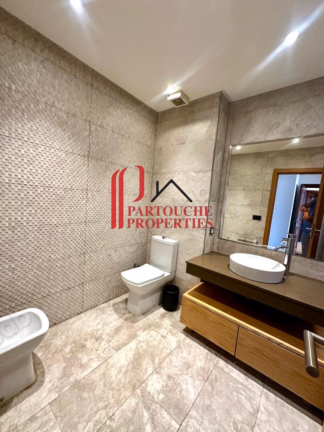 3 camere da letto con stanza personale. Arredato 220m² Gauthier terrazza