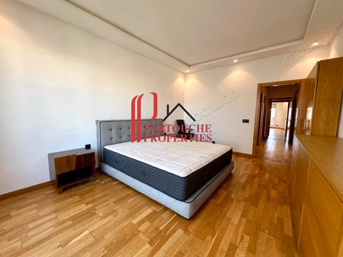 3 camere da letto con stanza personale. Arredato 220m² Gauthier terrazza