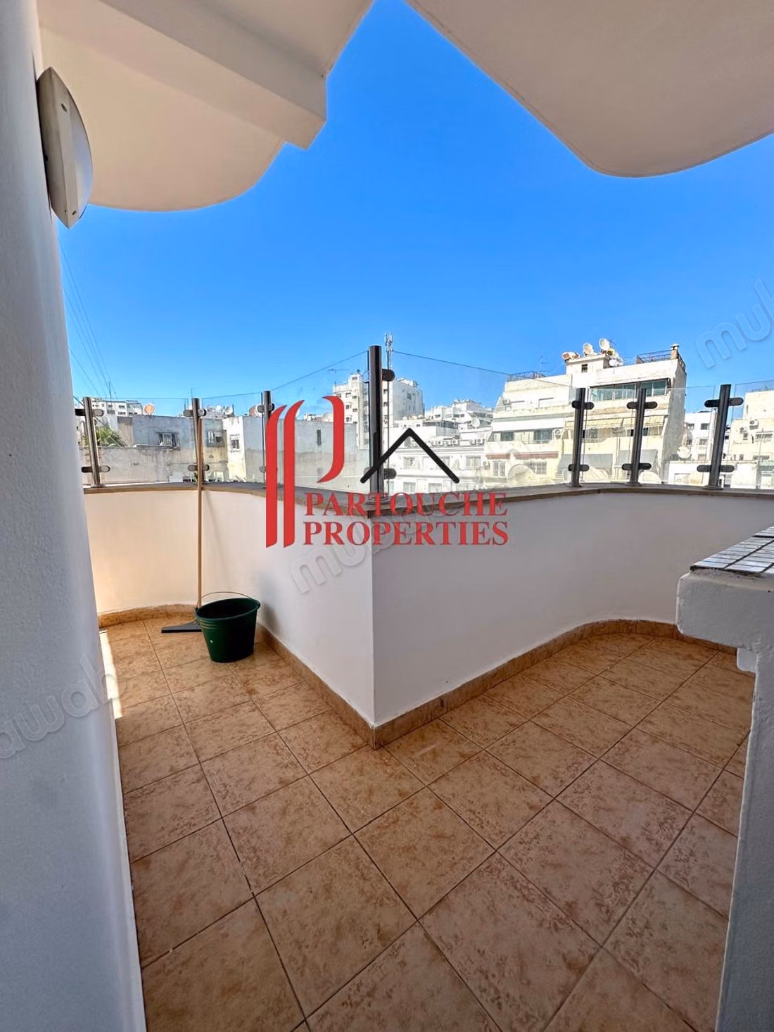 3 camere da letto con stanza personale. Arredato 220m² Gauthier terrazza