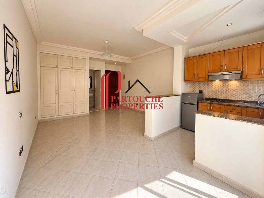 Studio loft VIDE balcon plein sud 3900dhs