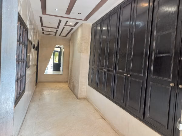 Apartamento de 3 habitaciones en alquiler en Porte Californie
