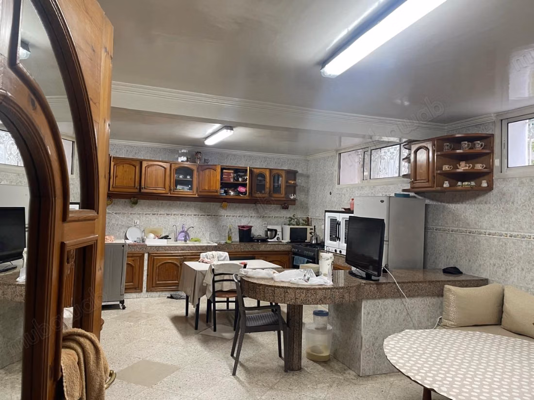 Villa 3 façades à vendre 
sidi maarouf 
mandarona