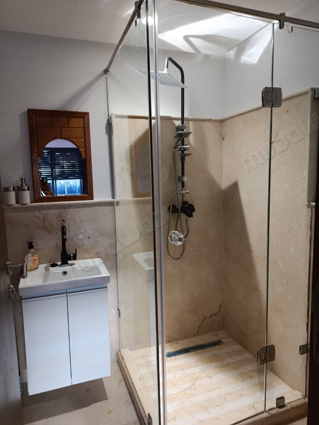 Appartamento arredato con 3 stanze e balcone a Oasis