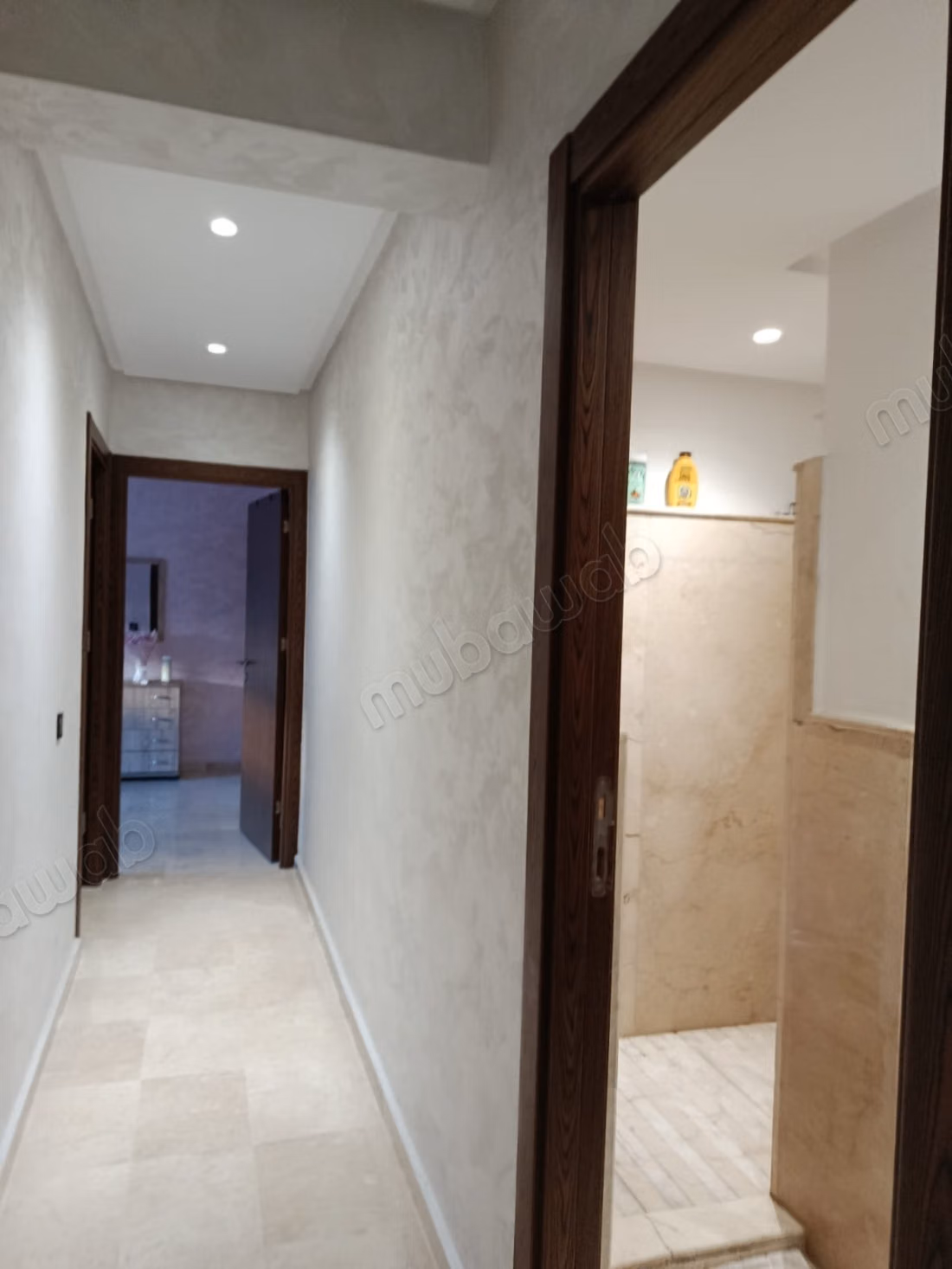 Appartamento arredato con 3 stanze e balcone a Oasis
