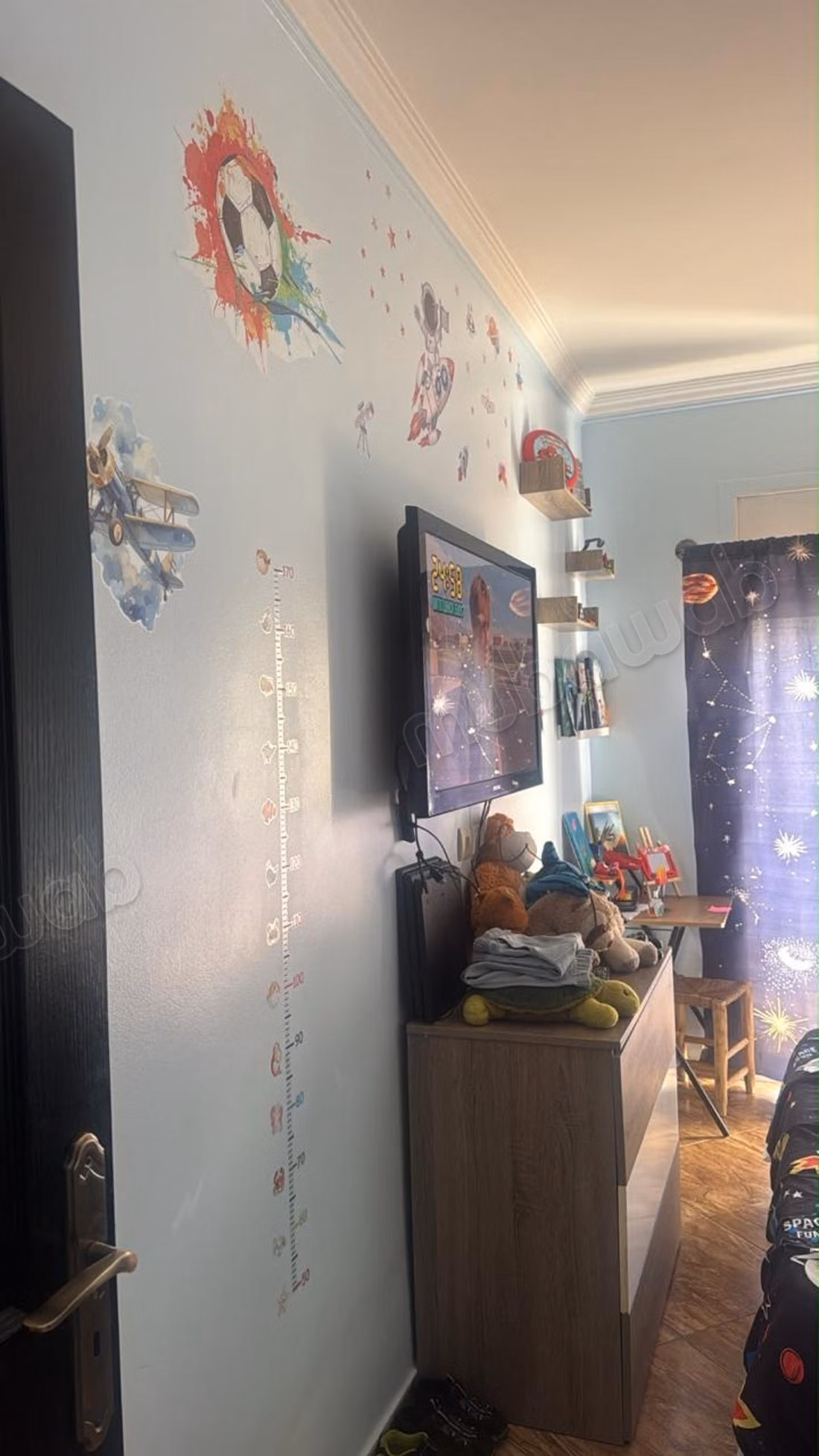 Superbe appartement à vendre à Amicales. 
3 pièces confortables. 
Porte blindée, sécurité