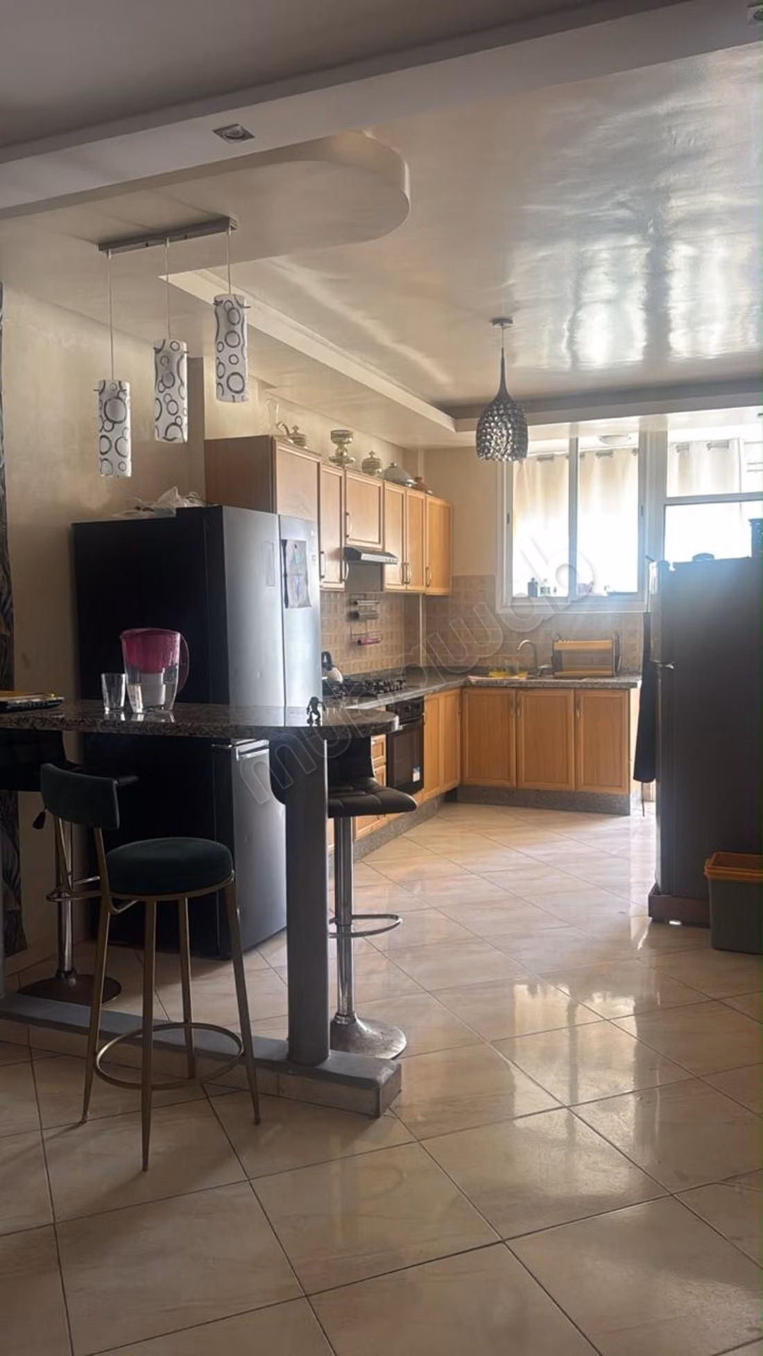 Superbe appartement à vendre à Amicales. 
3 pièces confortables. 
Porte blindée, sécurité