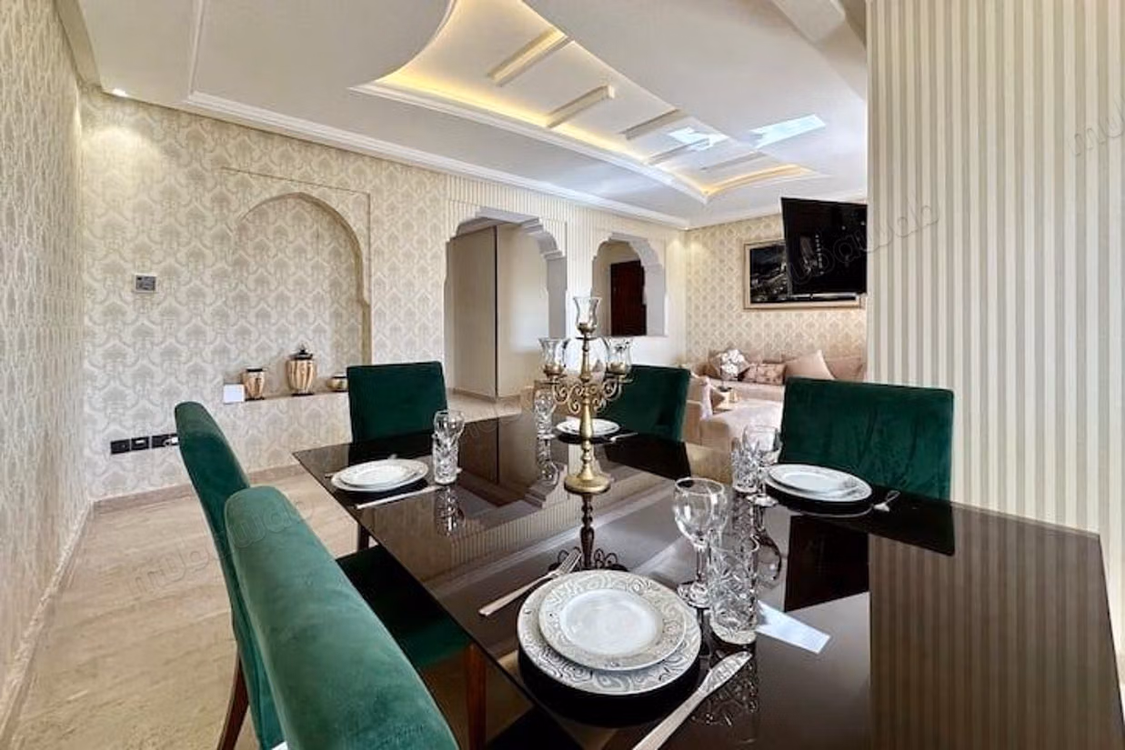 À louer: Grand appartement 2 ch / route d'ourika