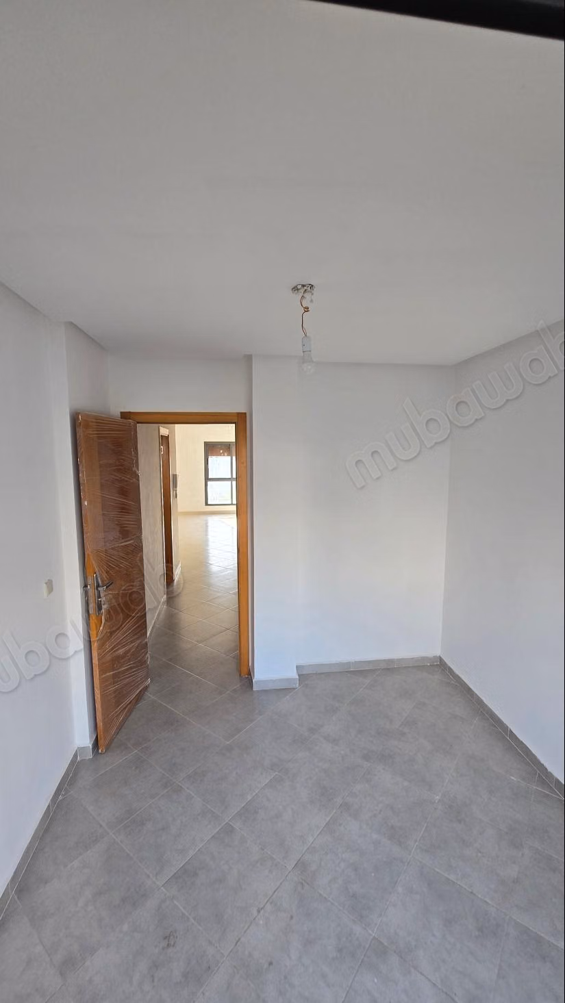 Apartamento en venta en Martil. 2 hermosas habitaciones. Jardín y terraza