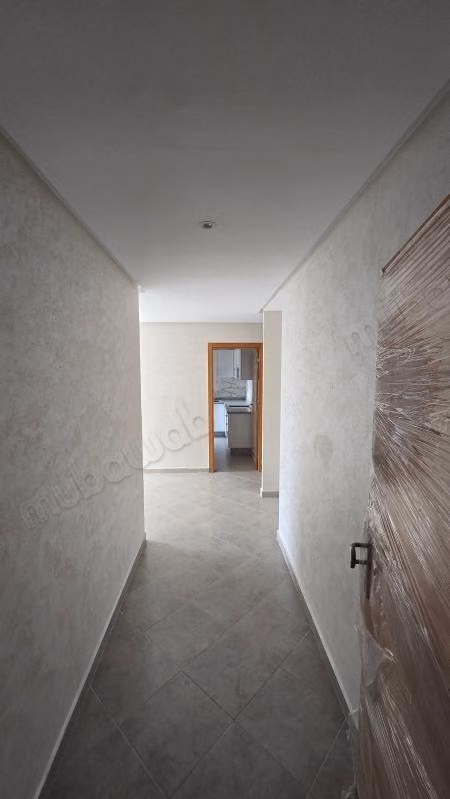 Apartamento en venta en Martil. 2 hermosas habitaciones. Jardín y terraza