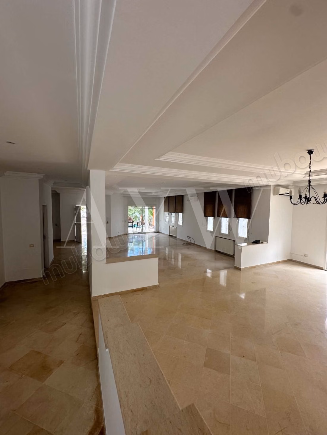 Villa fraichement rénovée a la Soukra