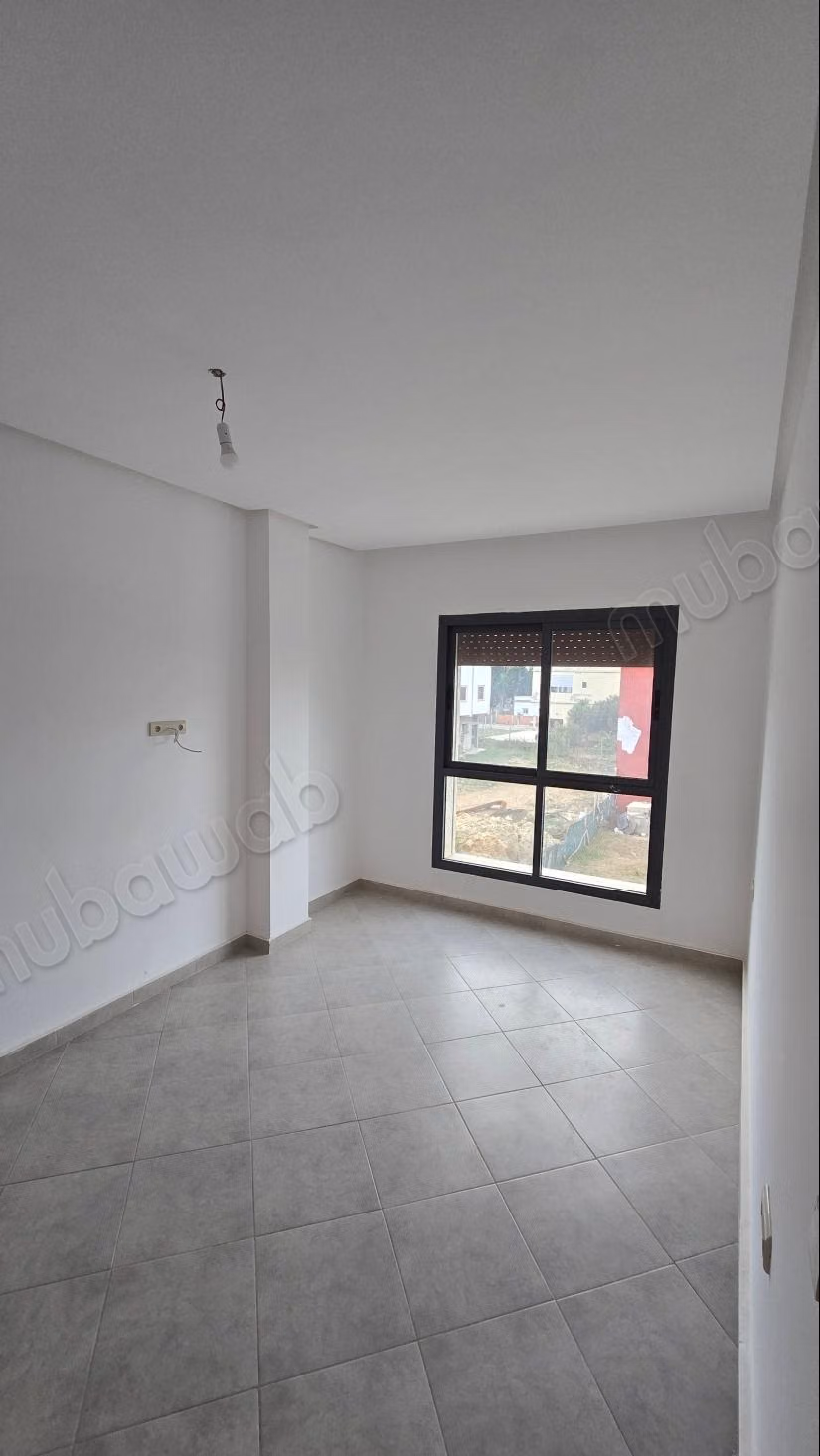 Appartement en vente à Martil. Surface de 82 m². Avec ascenseur et terrasse