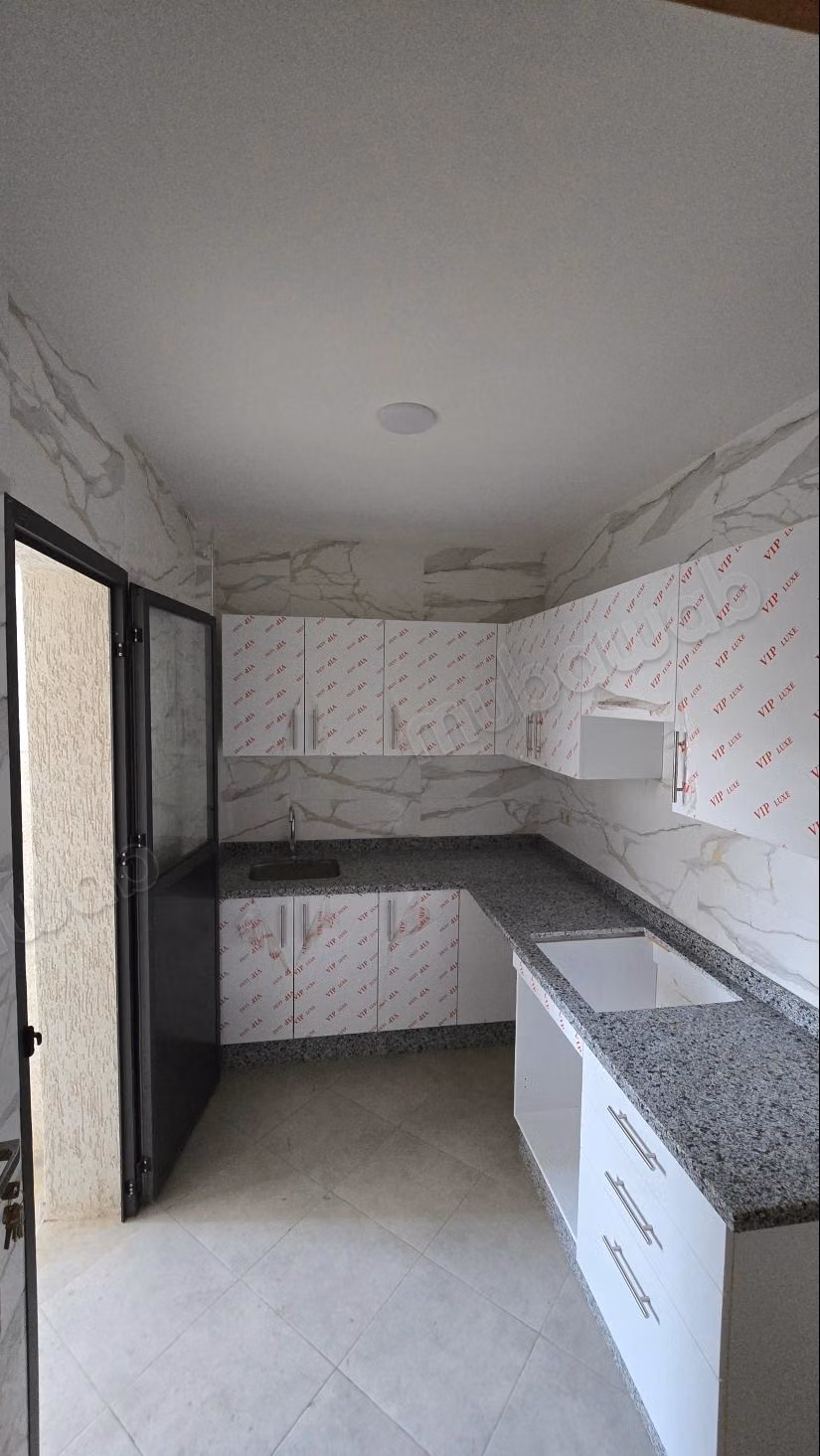 Appartement en vente à Martil. Surface de 82 m². Avec ascenseur et terrasse