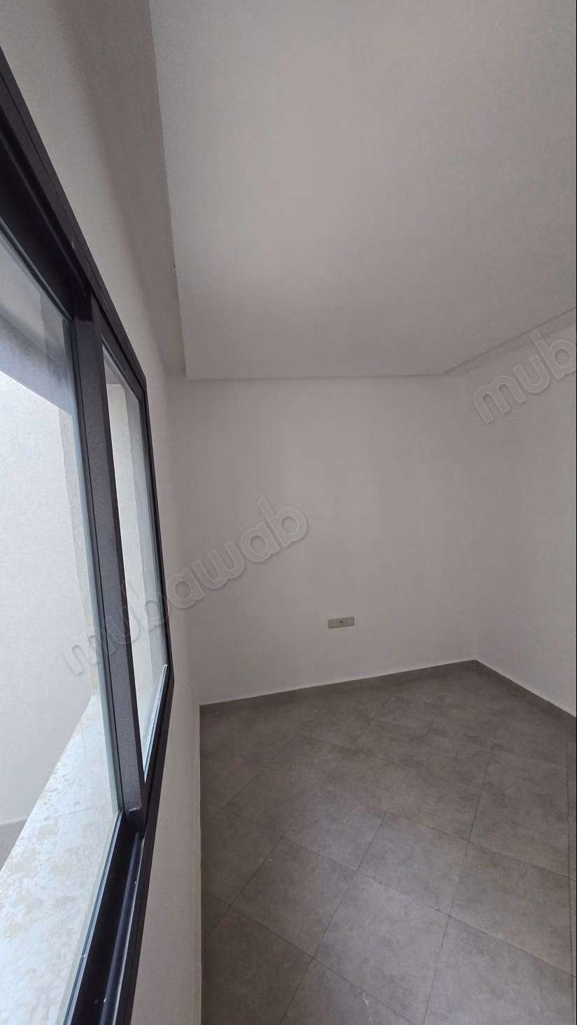 Appartement en vente à Martil. Surface de 82 m². Avec ascenseur et terrasse