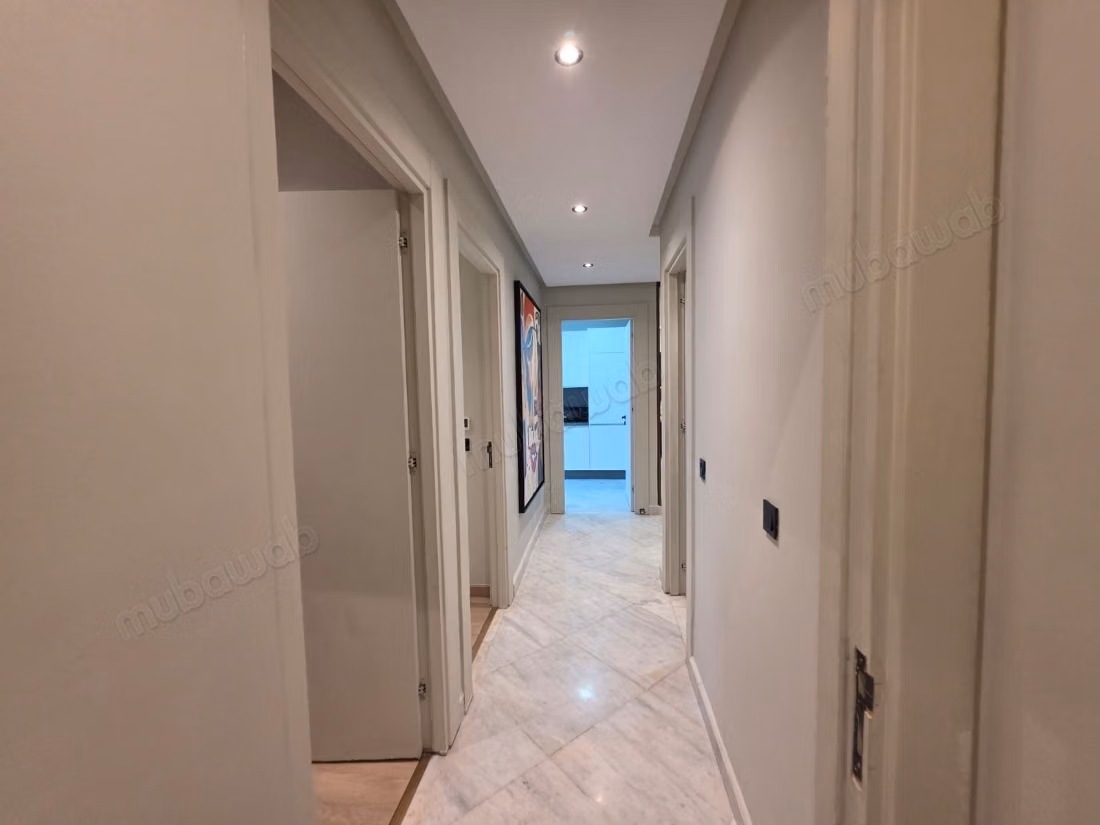 Très bel appartement à louer à Bourgogne Ouest. 3 chambres confortables. Bien décoré