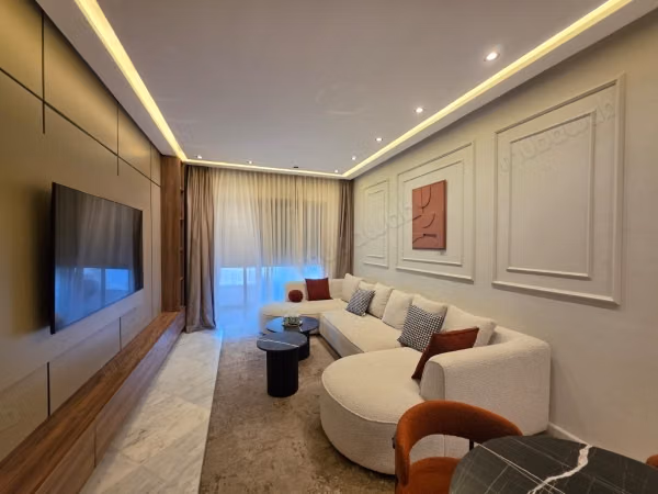 Très bel appartement à louer à Bourgogne Ouest. 3 chambres confortables. Bien décoré