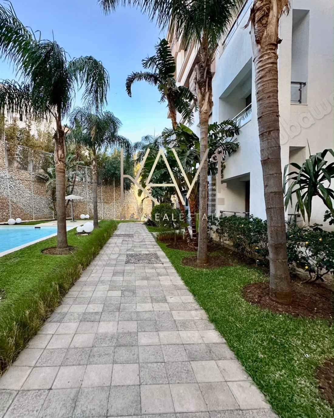 Luxueux duplex de 300 m² à louer avec vue mer – Malabata